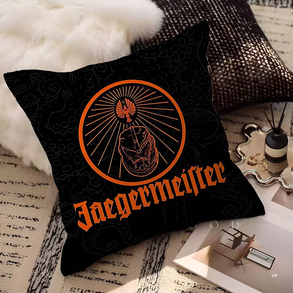 J-Jagermeisteres Logo Pillow G - Home Textiles And Furnishing recension och pris